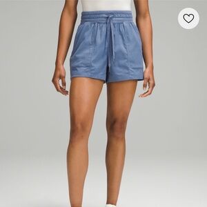Lululemon Studio dance, high-rise short 3.5”